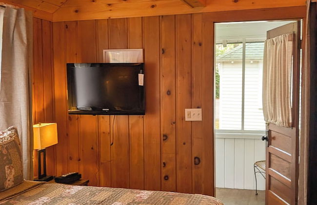 Hinckleys Dreamwood Cottages - Photo 35