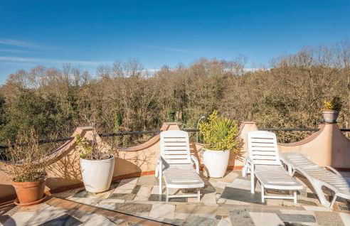 Lovely Home In Vidreres With Kitchen - Foto 6