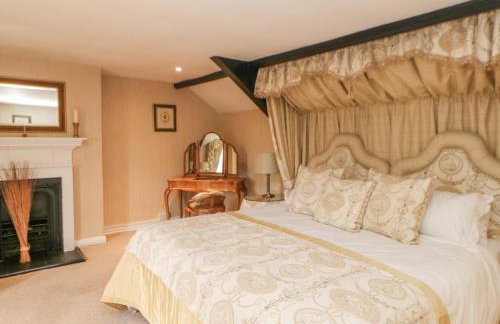 Horsley Hall - Photo 23