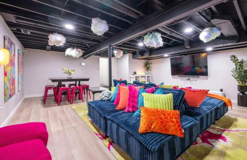 Modern Luxe 3B2B - Hot Tub - Game Room - EV Charger - Walk to Downtown LS - Foto 19