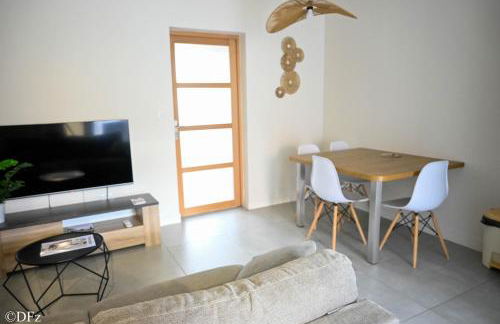 Superbe T2 climatisé avec patio et jardin - Photo 4