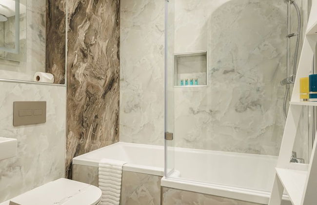 Spinnaker House - Photo 26