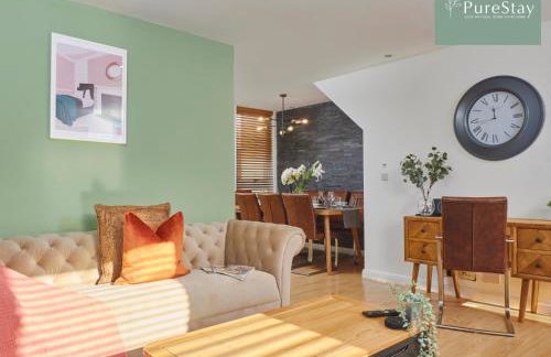 Fabulous Manchester House - 5 Beds Sleeps 8 - Free Parking - by PureStay - Foto 21