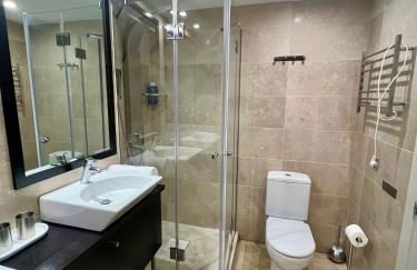 BEACHFRONT Penthouse Luxury - Photo 64