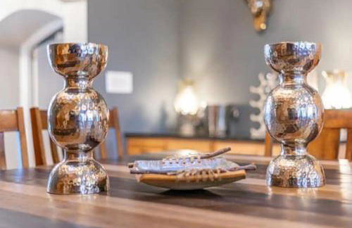 Sunset Cove Lakefront Luxury Lodge with Private Dock - Foto 31