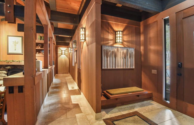 Joy on the River Stunning Waterfront Home for 10 - Foto 40