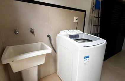 Casa incrível com piscina, hidromassagem e sauna - Foto 53