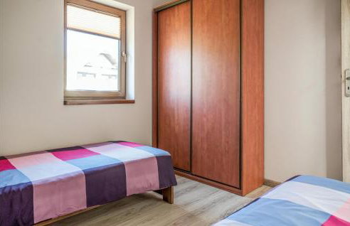 2 Bedroom Amazing Home In Ploskinia - Foto 20