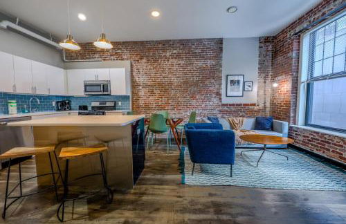 Luxury at 3br 2ba 200mbps Internet - Photo 4