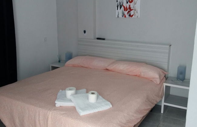 Ancla Beach Apartments - Photo 4