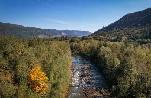 Riverside Retreat - Photo 65