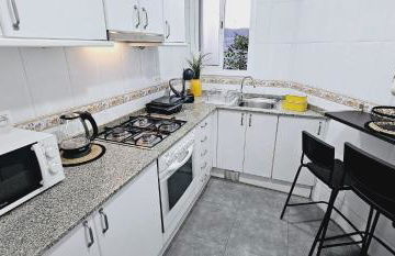 Premium refurbished apartment in Barcelona city center - Photo 21