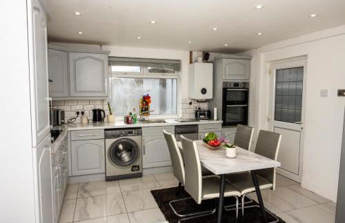 Castle House - Photo 26