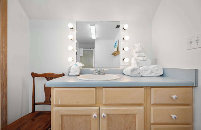 Secluded Waterfront Retreat for 23 Dock, Pets OK - Foto 20