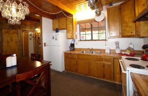 Canyon Cabin - A quaint cabin in a peaceful location yet close to Big Bear's attractions! - Foto 8