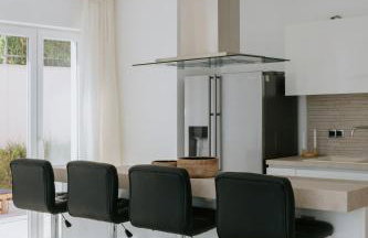 Villa Oleander by Domus Mirus - Rooftop Cinema & Pool & 6min Walk to Beach - Photo 4