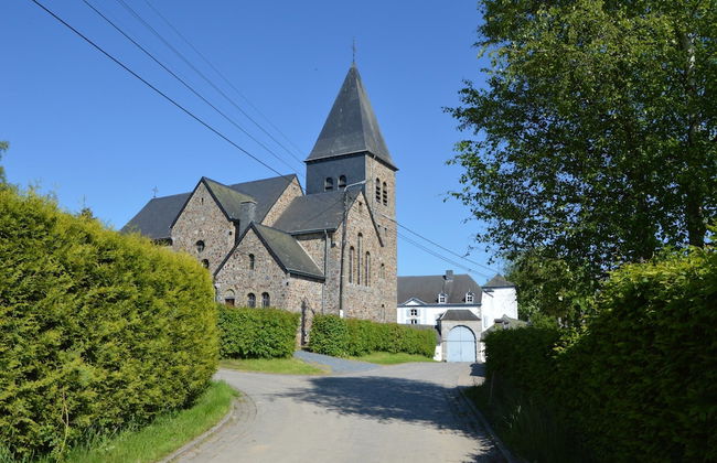Castle in Roumont With Garden - Photo 34