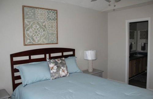 Cheerful 2-Bedroom, 2 bath with private parking - Foto 9