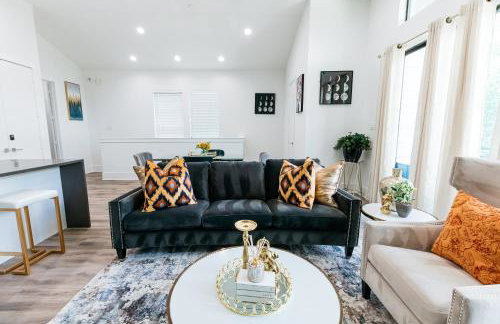 Cozy and Chic 3BR Retreat in Downtown Houston - Foto 4