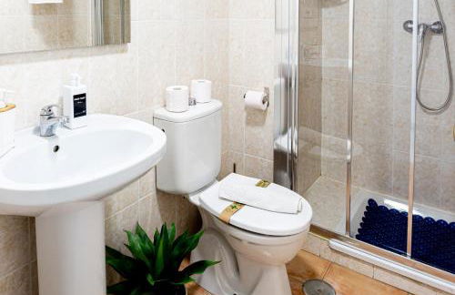 The Totalan Retreat - Photo 16