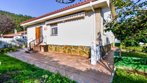 Cómodo y coqueto chalet con jardín en Argoños - Foto 2