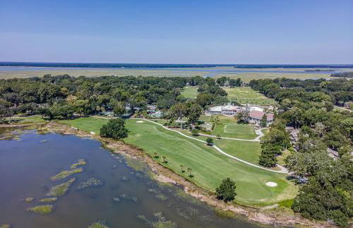 New Listing! Water Views with Short Walk to Dataw Clubhouse and Pool - Sleeps 6 - Foto 43