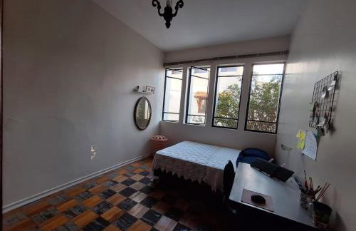 Casa espaçosa no centro - Foto 7