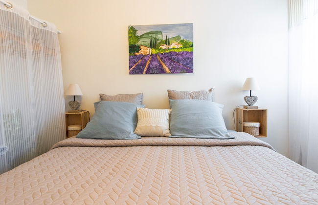 Attractive Holiday Home With Shared Pool in the Luberon - Foto 6