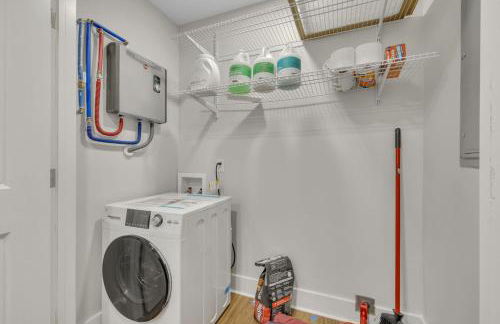 Single Story Pet Friendly Home, with Fenced Yard, Fire Pit, 5min to Downtown!! - Foto 36