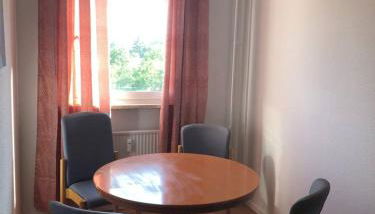 DKN - Ihr Zuhause auf Zeit in Halle - Vollmöbliert - Waschmaschine - Wlan - Nähe S-Bahn - Foto 3