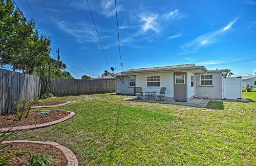 Cozy Ormond Beach Bungalow with Yard Walk to Shore! - Foto 2