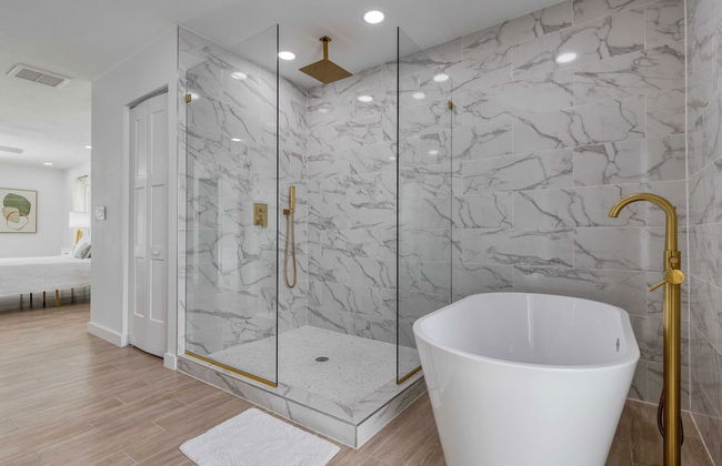 Casa Bonita by Avantstay Large Backyard, Patio, Pool + Hot Tub - Foto 6