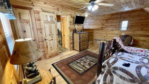 2 bed Cabin HOT TUB close to Helen #16 - Foto 2