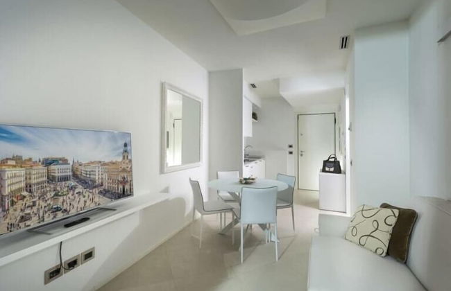 Embassy Aparthotel - Foto 13