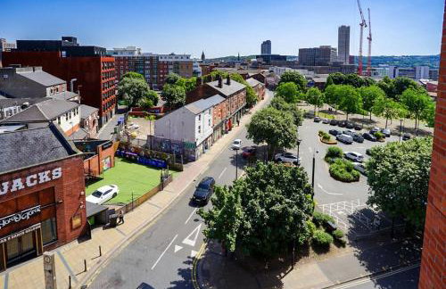 Stylish 2-Bed Apartment, Free Parking, Walk to Hospital & Uni - Foto 44