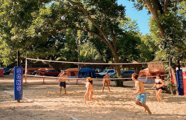 Son's Blue River Camp Glamping Cabin K - Foto 9