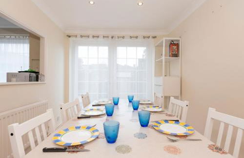 Spacious 3-Bed Home Woolwich O2 Crossrail - Pass the Keys - Foto 12