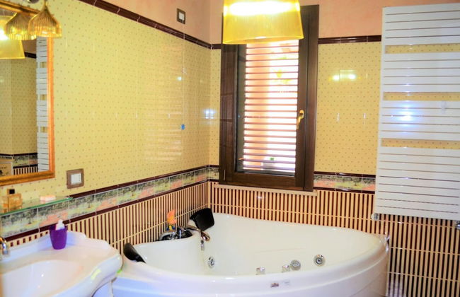 Divine Holiday Home in Giosa Marea with Sauna & Hot Tub - Foto 32