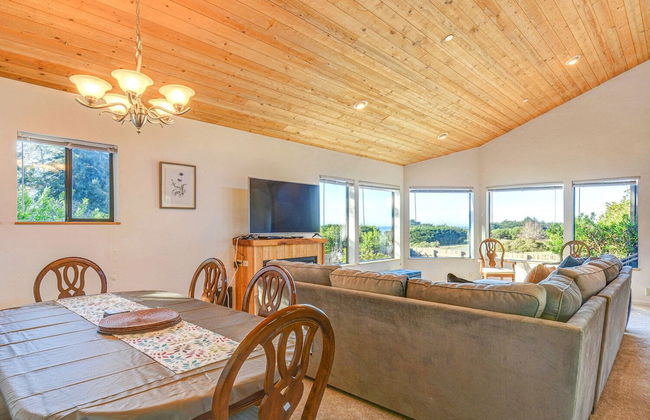 Pacific Splendor Private Hot Tub w/ Views! - Foto 14