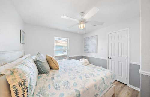 Beach Cottage with Soaking Pool and Outdoor Oasis - Foto 18