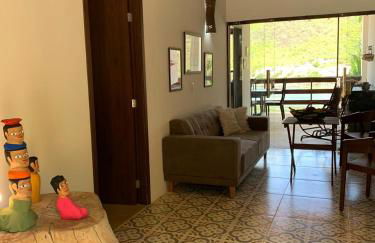 Casa Amarela - 3 suítes e piscina - Foto 6