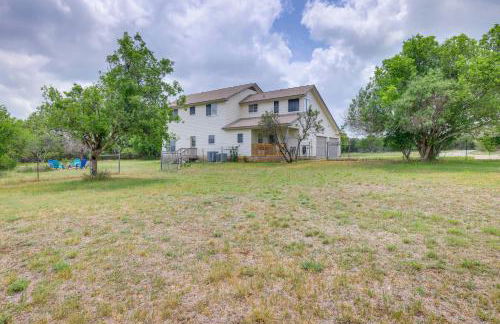 Fox Ridge Farmhouse - Hill Country Getaway! - Foto 32