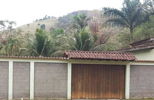 Casa com cachoeira-rio no quintal - Foto 42