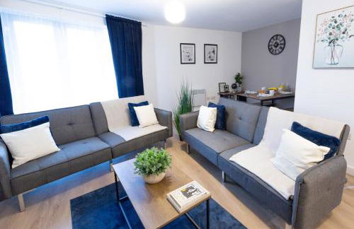 Spacious City Centre Apartment with Balcony - Foto 10