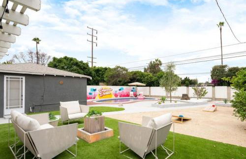 Stunning Retro Beach Oasis, Dual Living, Pool - Foto 44