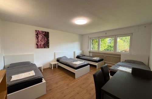 Wohnung Niedernhausen 60 qm 7 Einzelbetten Stellplatz - Foto 1