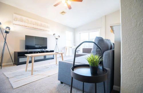 VILLA VERBENA - Sleek 3 BD in Pekin - Foto 1