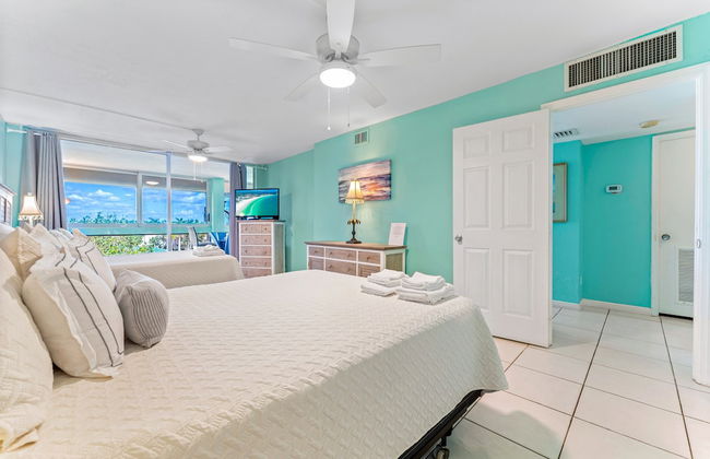 Palm Bay Club by Beachside Management - Photo 13