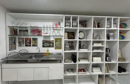 Flat funcional mobiliado com cozinha e WC privativo apt105 - Foto 5