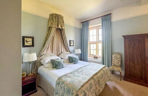 Llangoed Hall - Photo 37